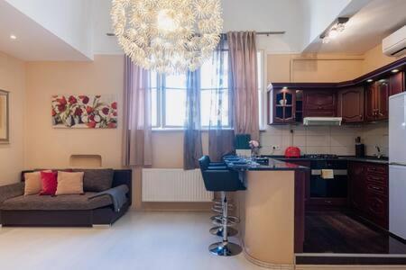 Charming Flat In The Center * Budapeste
