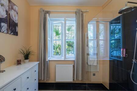 Charming Flat In The Center Apartment